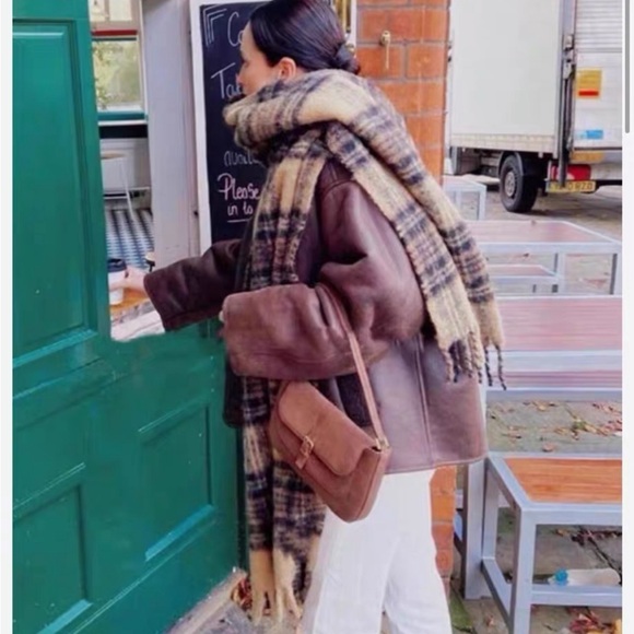 Toteme plaited scarf wool/ mohair/ alpaca in mustard - Picture 3 of 10